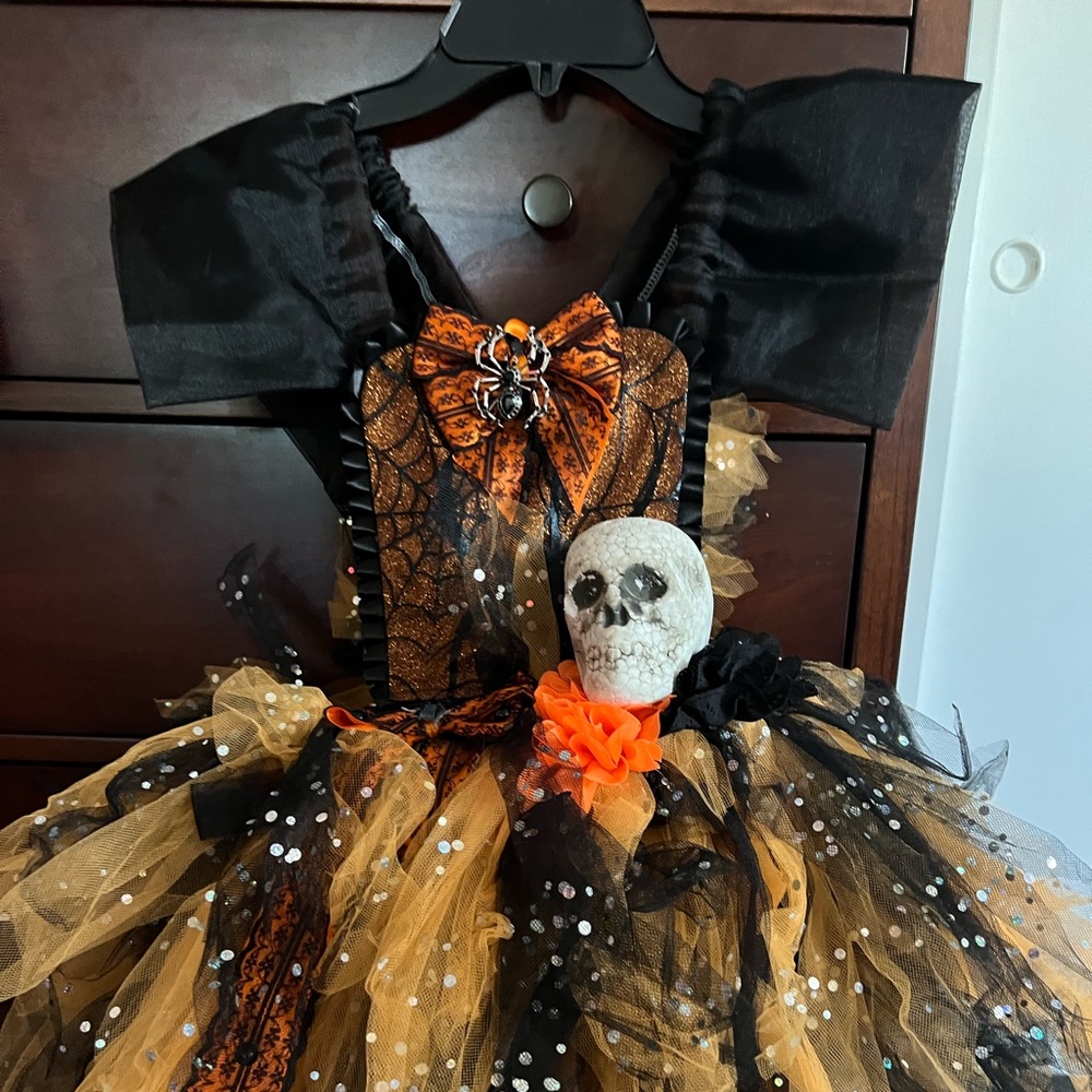 HALLOWEEN PRINCESS COSTUME